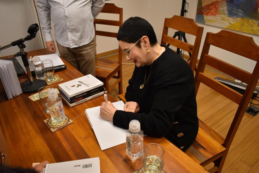 Oдржано књижевно-музичко вече „Црвена ружа“